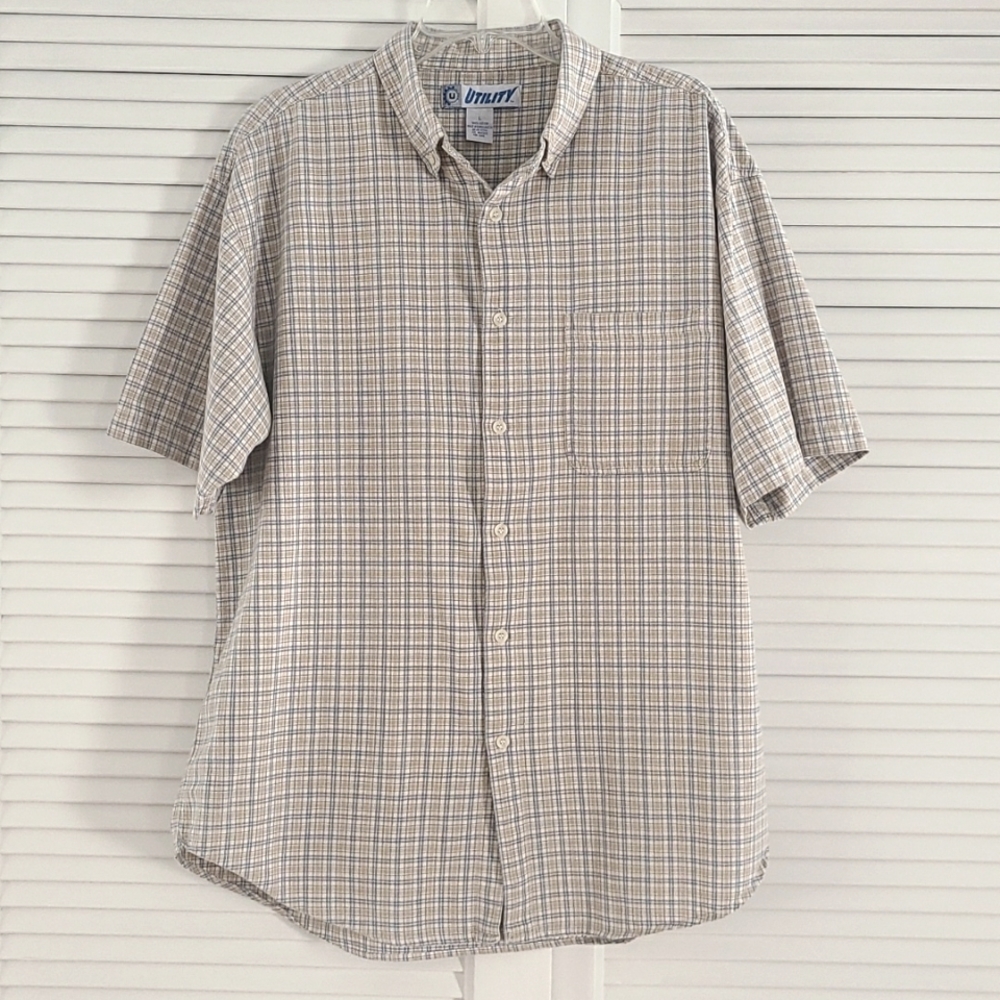 Utility Brand Shirt.  Size Large.  ShortSleeves. Blue/ Tan/Off White